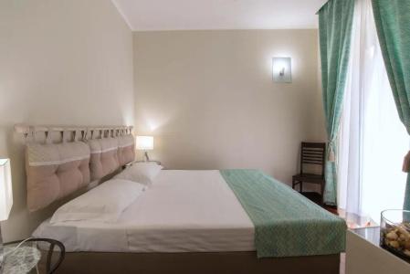 Merulana Inn Guest House - 85