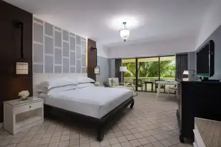 Hilton Phuket Arcadia Resort & Spa - Sha Plus - 2