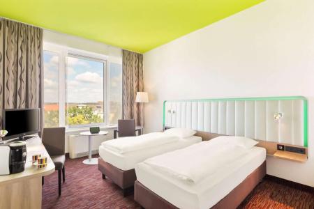 Park Inn by Radisson Dresden - 24