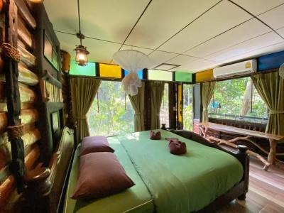 Khao sok tree house resort - 44