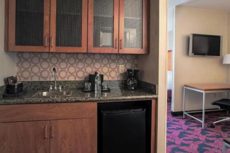 SpringHill Suites by Marriott Virginia Beach Oceanfront - 44