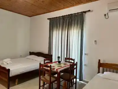 Dollomaja Ksamil - 2