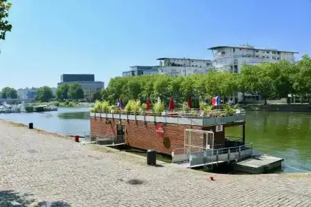 Mercure Nantes Centre Gare - 81