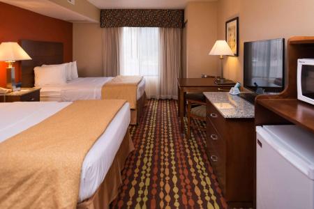 Best Western Ambassador Inn & Suites - 3