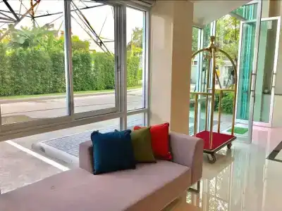 The Lux Ladprao 10 - 7