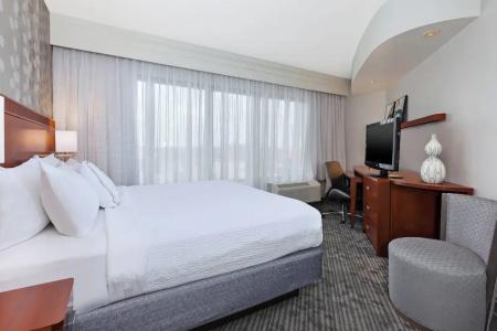 Courtyard by Marriott Downtown - 51