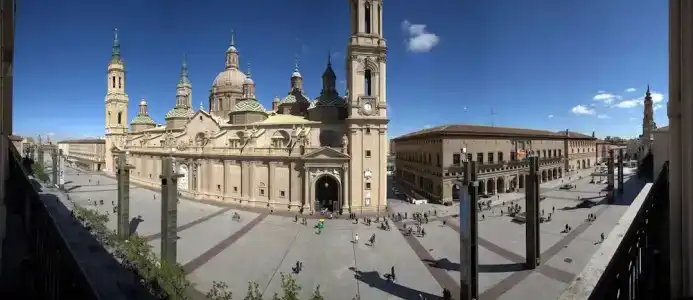 Pilar Plaza - 82
