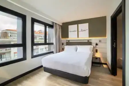 Bed4U Zurriola San Sebastian - 35