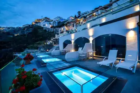 Kratiras View Luxury Suites - 39