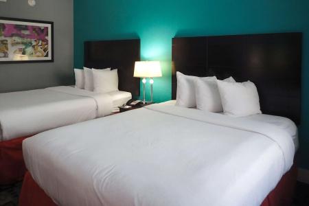 Clarion Inn - 11