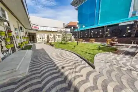 BAYANA & Hostel - 4