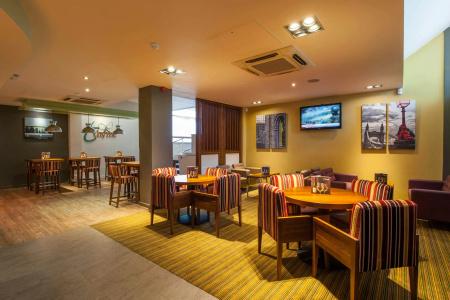 Premier Inn Hammersmith - 13