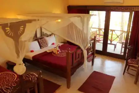 Uroa Bay Beach - 1