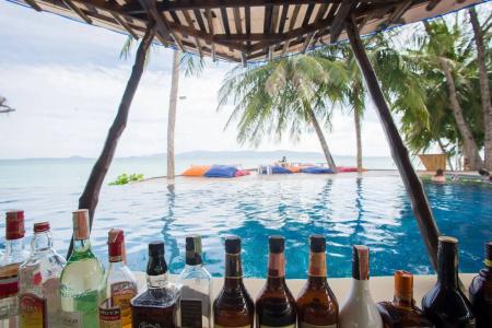 B52 Beach Resort - 9