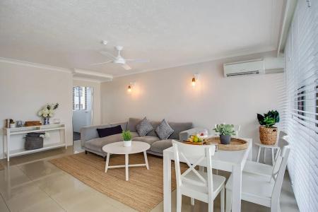 Pacific Broadbeach - 79