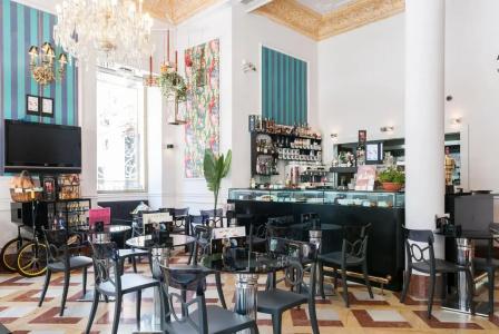 Adriano Boutique Sevilla - 16