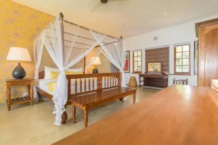 The Elephant Stables - 125