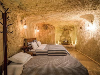 Atilla's Cave - 31