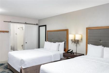 Hampton Inn Portland East - 38