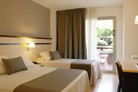 Golden Port Salou & Spa - 8