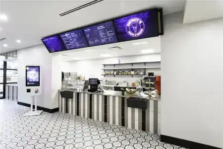 Hilton/ Fallsview and Suites - 17