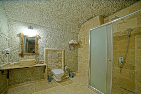 Risus Cave Suites - 53