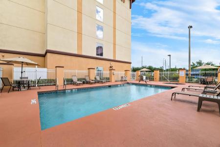 Comfort Suites Orlando Airport - 16