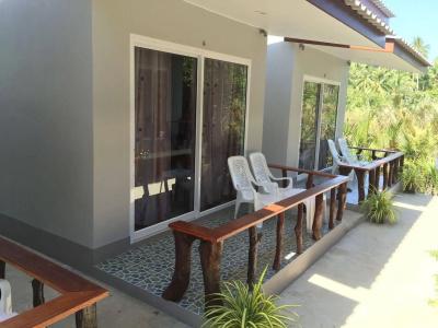Oyo 1083 Lanta Wild Beach Resort - 5