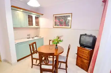 Villa Velzon Guesthouse - 83