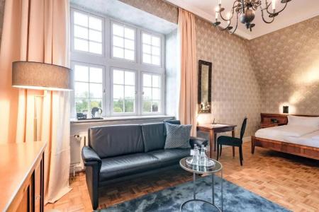 Schloss Wilkinghege - 58