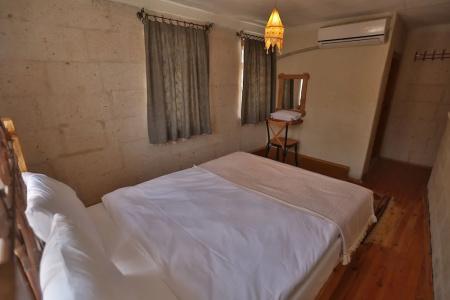Kookaburra Pension - 65