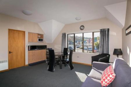 Allan Court - 126