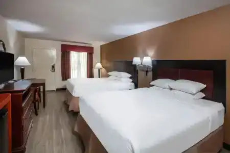 Days Inn & Suites by Wyndham - 30