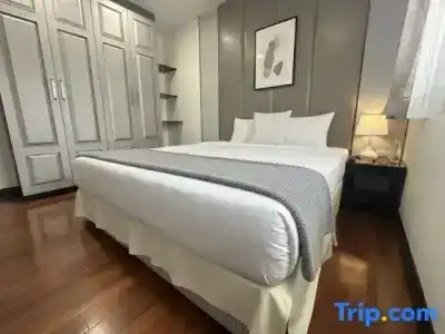 J Town Serviced - 49