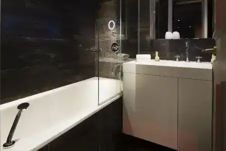 Hôtel Le Marianne - 111