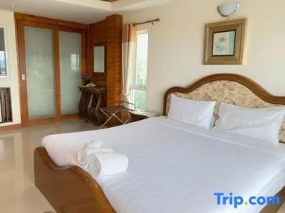 Maekhong Delta Boutique - 12