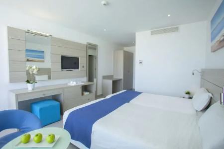 Limanaki Beach & Suites - 83
