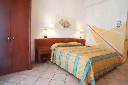 Romantic - 6