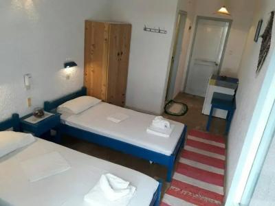 Kamari - 13