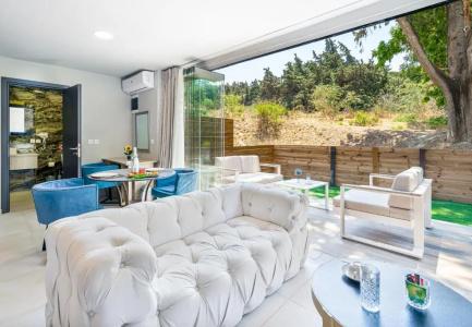 Bamboo Suites Boutique - 171