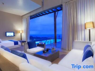 Veranda Pool Suite - 143
