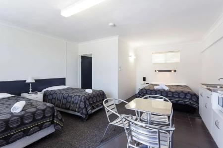 Wynnum Anchor - 10