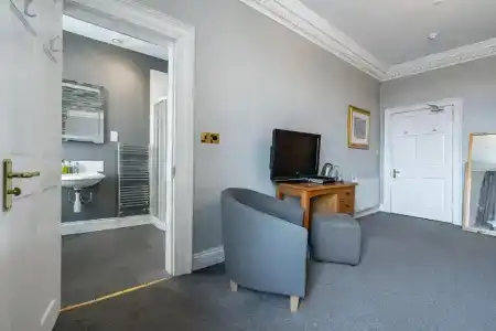 No. 53 Frederick Street - 18