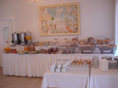 Balcony - Только для взрослых - 12