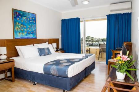 Cullen Bay Resorts - 49