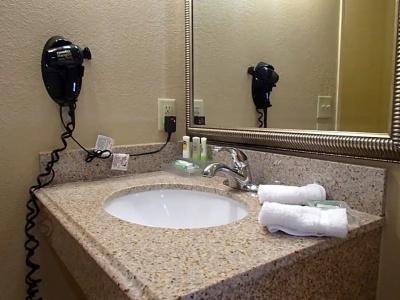 Country Inn & Suites by Radisson, Beach, TX - 29