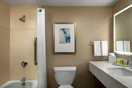 Hilton Boston Logan Airport - 81