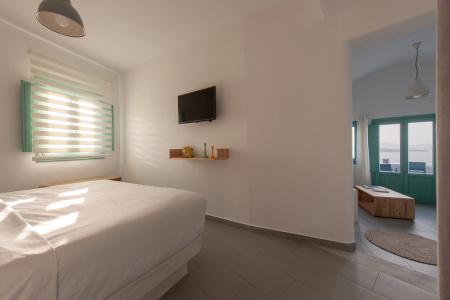 Neptune Luxury Suites - 3