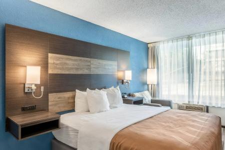 Quality Inn On the Strip - 57
