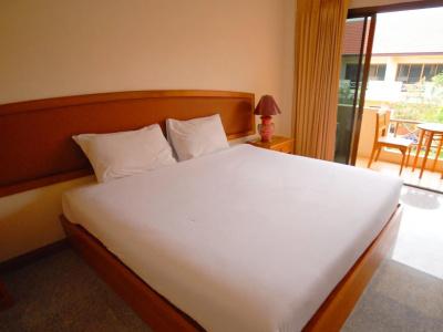 OYO 859 Golden Land - 26